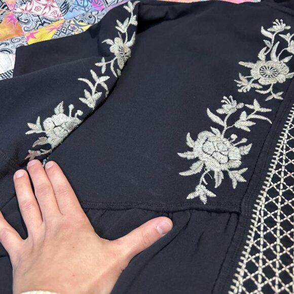 Johnny Was Floral Embroidered Jacket Full Zip Hooded Black Size Small - Picture 6 of 8